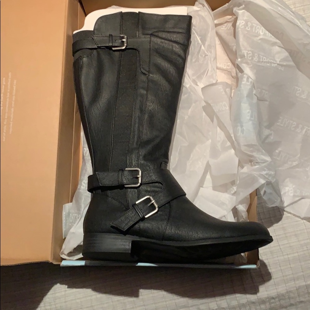 Life Stride Fallon Boot. NIB.